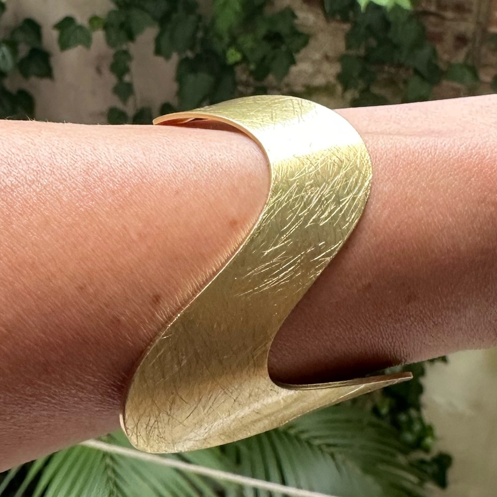 Gold-Tone Bangle Bracelet Purchased in Rome 🇮🇹